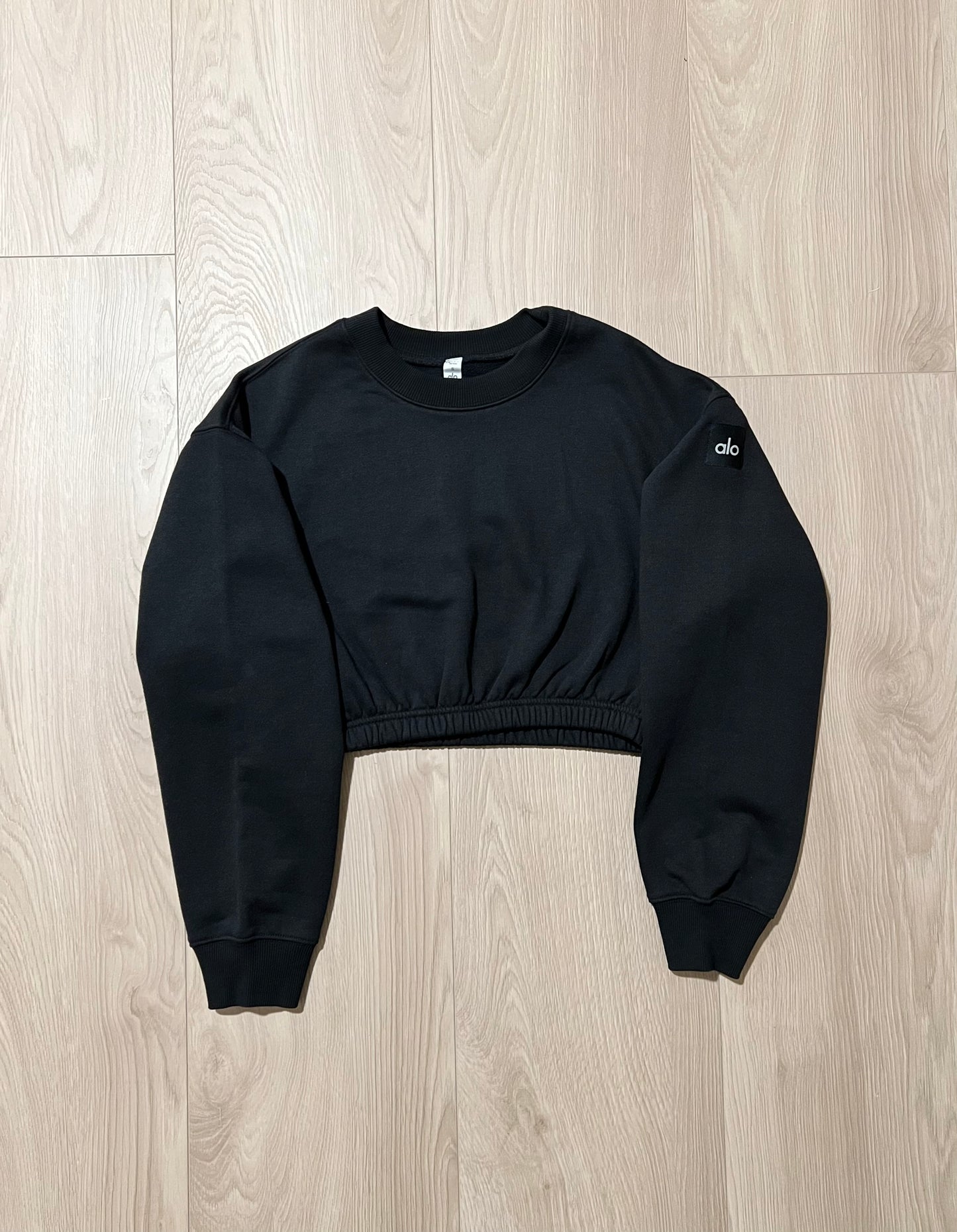 Alo Yoga Crewneck Cropped Sweatshirt